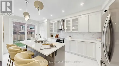 89 Hartney Drive Richmond Hill ON L4S 0K5