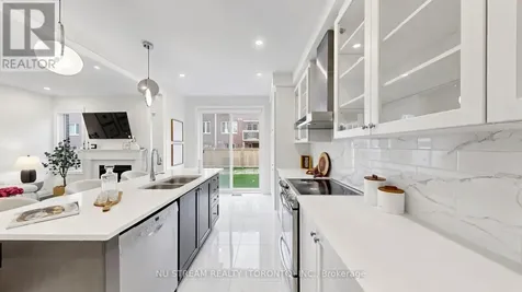 89 Hartney Drive Richmond Hill ON L4S 0K5