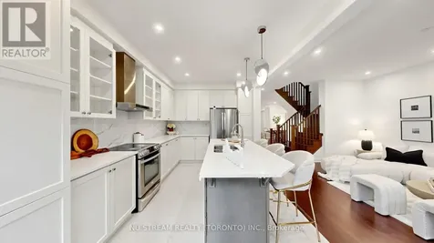89 Hartney Drive Richmond Hill ON L4S 0K5