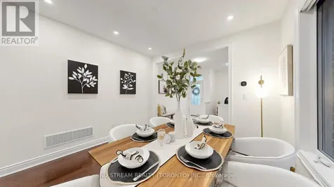 89 Hartney Drive Richmond Hill ON L4S 0K5