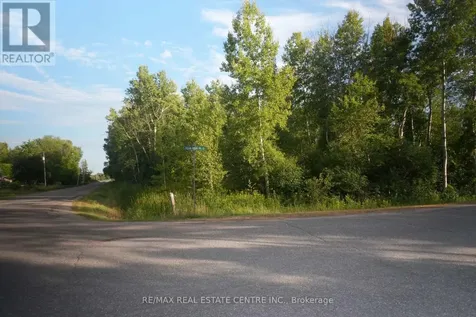 41 Concession 4 Road Ottawa ON K0A 2T0