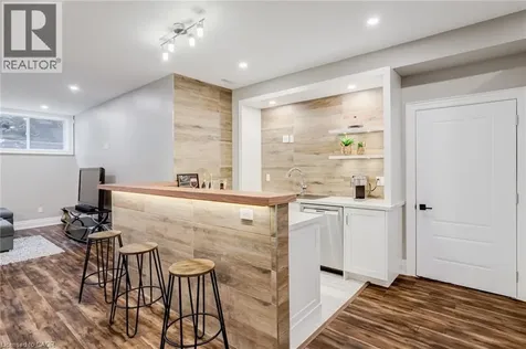 126 Mcgregor Crescent Ancaster ON L9G 1B5