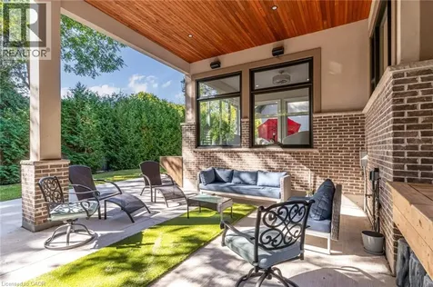 126 Mcgregor Crescent Ancaster ON L9G 1B5