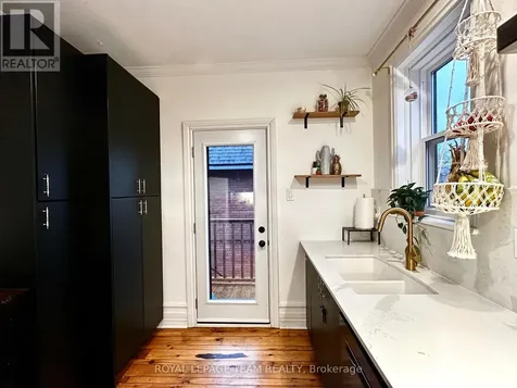 620 Cooper Street Ottawa ON K1R 5J2