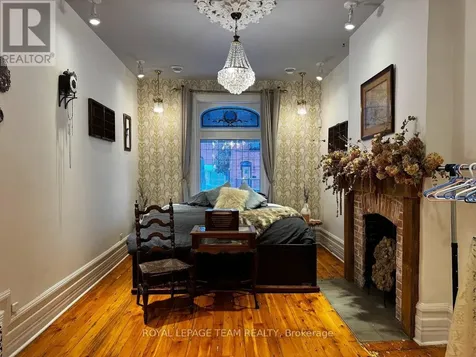 620 Cooper Street Ottawa ON K1R 5J2