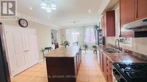 49 Colchester Street Markham (cornell) ON L6B 1K3