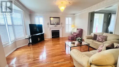 49 Colchester Street Markham (cornell) ON L6B 1K3