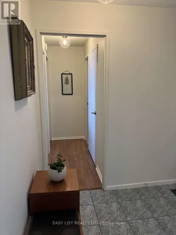 415 Greenview Avenue Ottawa ON K2B 8G5