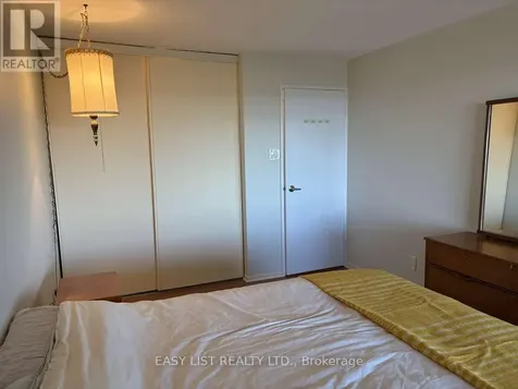 415 Greenview Avenue Ottawa ON K2B 8G5