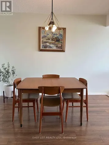 415 Greenview Avenue Ottawa ON K2B 8G5
