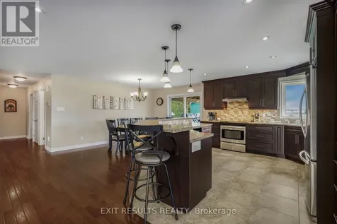1887 Champlain Street East Clarence-rockland ON K0A 1N0