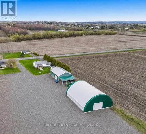 1887 Champlain Street East Clarence-rockland ON K0A 1N0