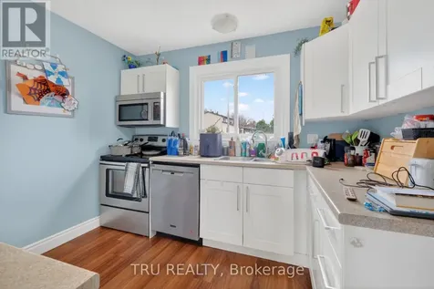 369 Mockingbird Drive Ottawa ON K1E 2A6