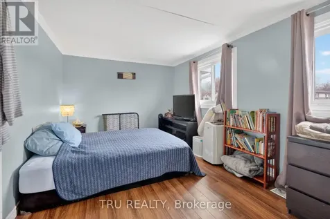 369 Mockingbird Drive Ottawa ON K1E 2A6