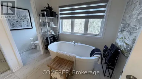45 Del Ray Crescent Wasaga Beach ON L9Z 0N8