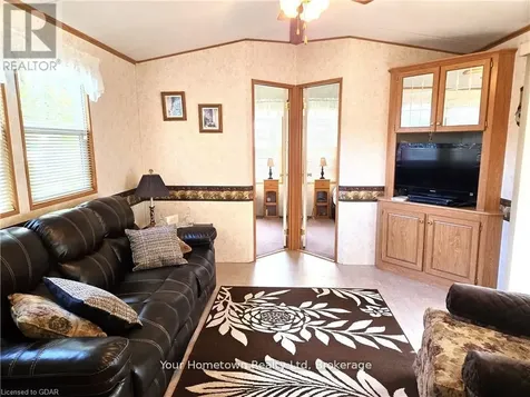 204 Beach Road Centre Wellington ON N1M 2W5
