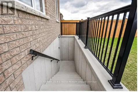 1521 Broderick Street Innisfil ON L9S 0P7