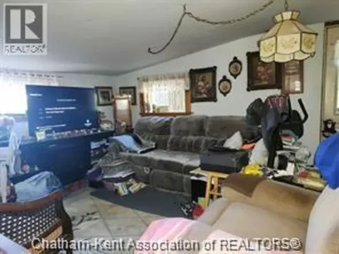 23040 Doherty Street Chatham-kent ON N0P 1V0