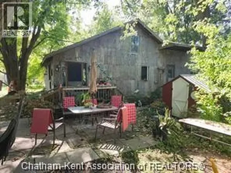 23040 Doherty Street Chatham-kent ON N0P 1V0