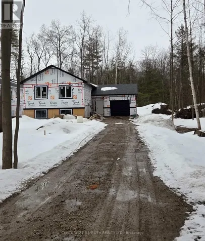 3183 Cove Avenue Innisfil ON L9S 2K7