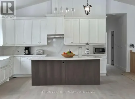 3183 Cove Avenue Innisfil ON L9S 2K7