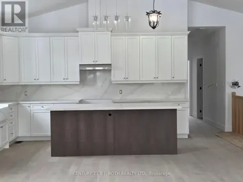 3183 Cove Avenue Innisfil ON L9S 2K7
