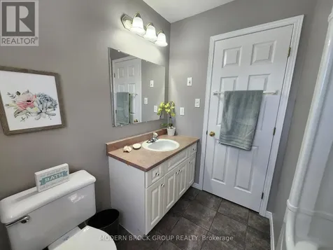 516 King Street West Brockville ON K6V 3T2