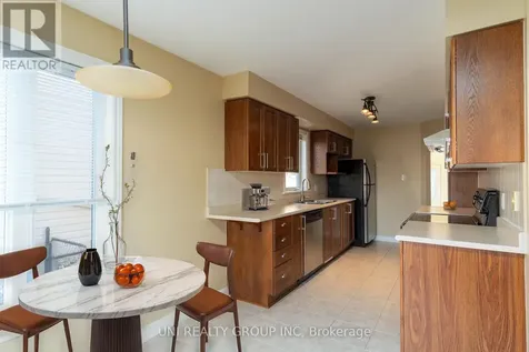 268 Tewsley Drive Ottawa ON K1V 0Y6