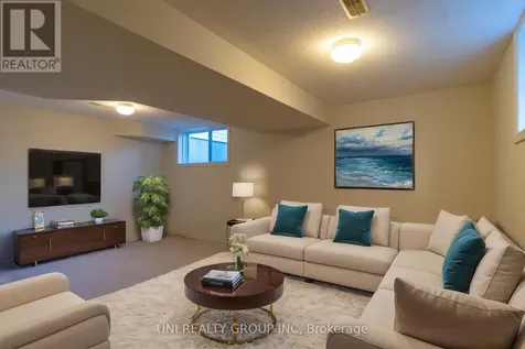 268 Tewsley Drive Ottawa ON K1V 0Y6