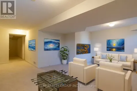 268 Tewsley Drive Ottawa ON K1V 0Y6