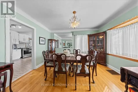 961 Kingsmere Avenue Ottawa ON K2A 3K3