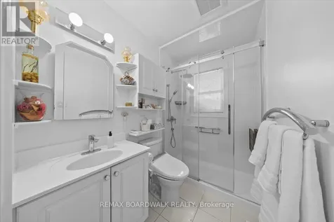 961 Kingsmere Avenue Ottawa ON K2A 3K3