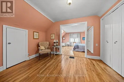 961 Kingsmere Avenue Ottawa ON K2A 3K3