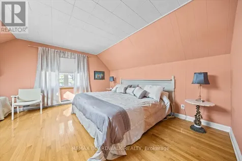 961 Kingsmere Avenue Ottawa ON K2A 3K3