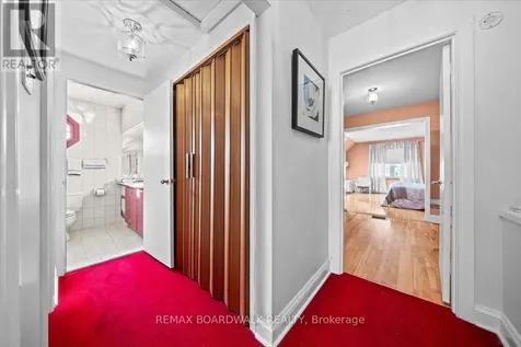 961 Kingsmere Avenue Ottawa ON K2A 3K3
