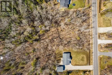Part 28 Maple Drive Northern Bruce Peninsula ON N0H 1Z0