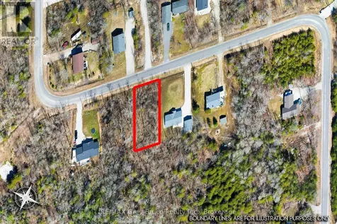 Part 28 Maple Drive Northern Bruce Peninsula ON N0H 1Z0