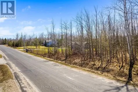Part 28 Maple Drive Northern Bruce Peninsula ON N0H 1Z0