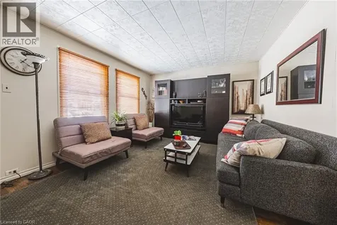 28 Munn Street Hamilton ON L8V 1J9