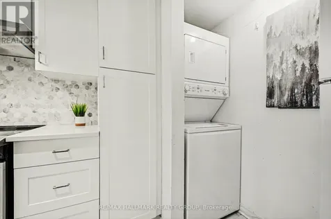 1204 Shillington Avenue Ottawa ON K1Z 7Z4