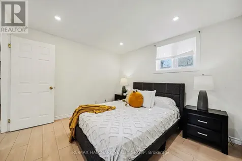 1204 Shillington Avenue Ottawa ON K1Z 7Z4