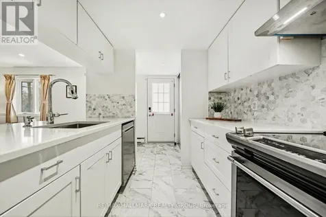 1204 Shillington Avenue Ottawa ON K1Z 7Z4