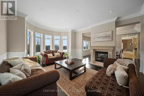 5121 Tom Thomson Court Pickering ON L1Y 0A1