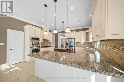 5121 Tom Thomson Court Pickering ON L1Y 0A1