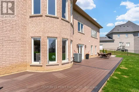 5121 Tom Thomson Court Pickering ON L1Y 0A1
