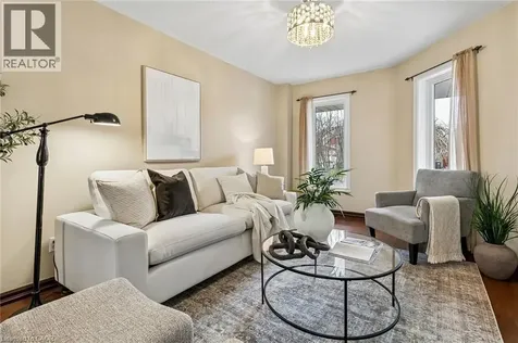 6769 Gracefield Drive Mississauga ON L5N 6T5