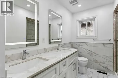 6769 Gracefield Drive Mississauga ON L5N 6T5