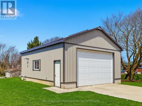 25 Vincent Street South Bruce ON N0G 2J0