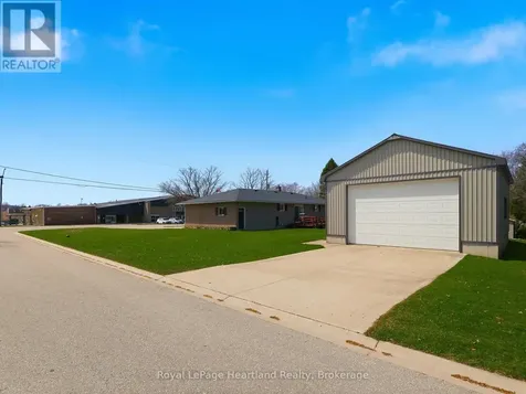 25 Vincent Street South Bruce ON N0G 2J0