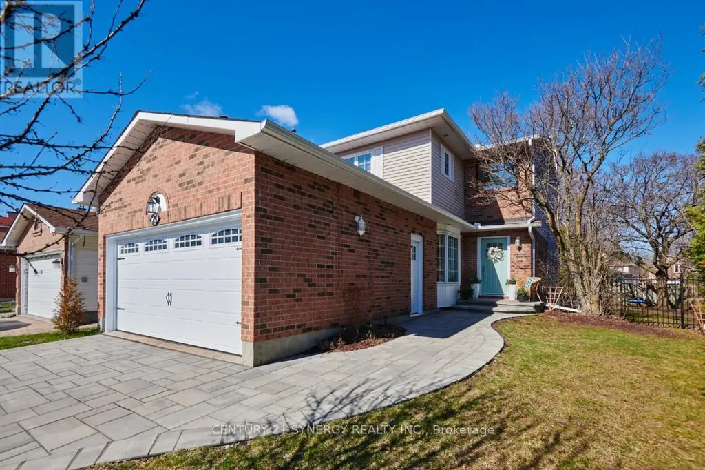 25 Waterton Crescent Ottawa ON K2M 1Y8